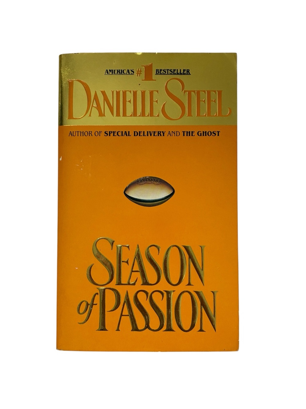 3/$15 🎉 DANIELLE STEEL ‘SEASON OF PASSION’ BOOK PAPERBACK NOVEL